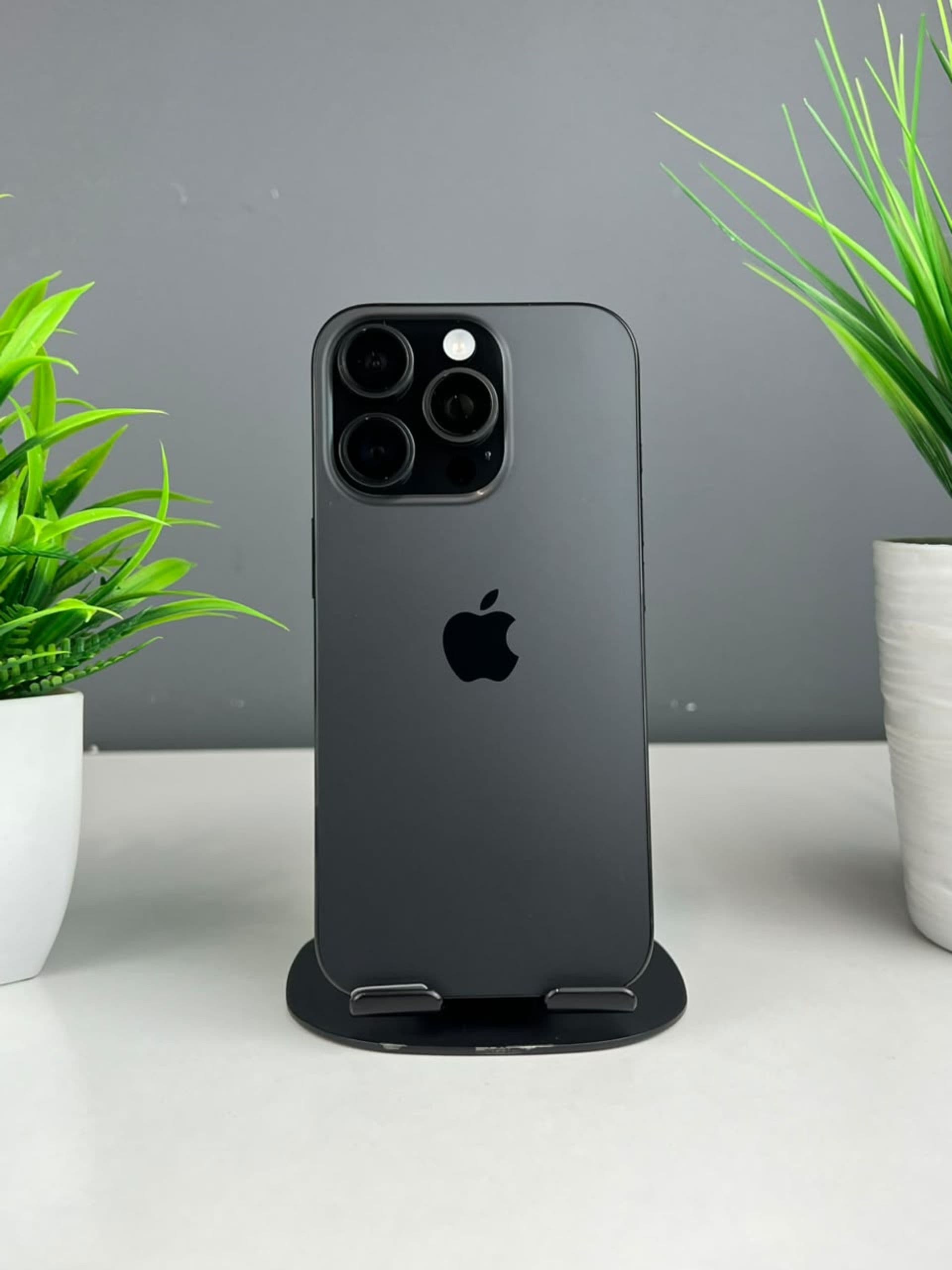 iPhone 16 Pro, 256 ГБ, Черный