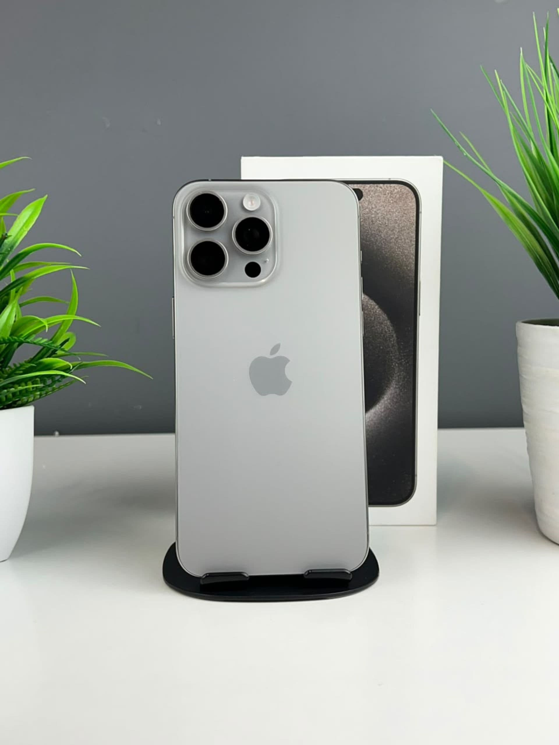 iPhone 15 Pro Max, 256 ГБ, Серый