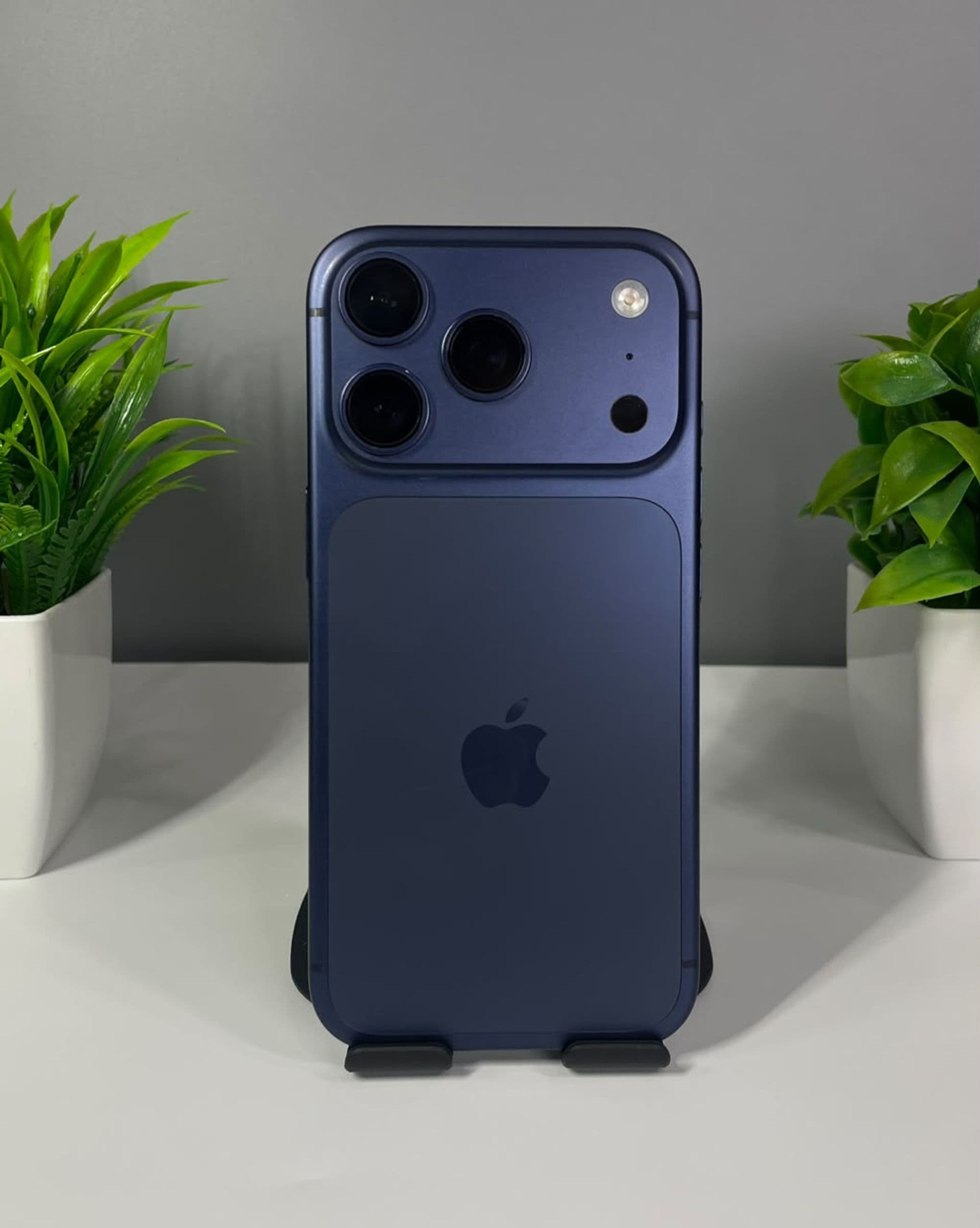 iPhone 17 Pro, 512 ГБ, Синий