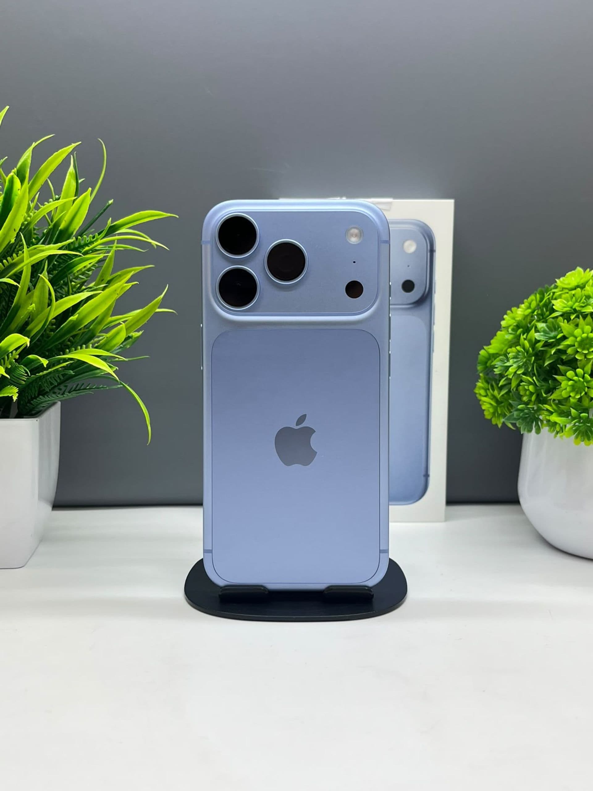 iPhone 18 Pro, 256 ГБ, Голубой