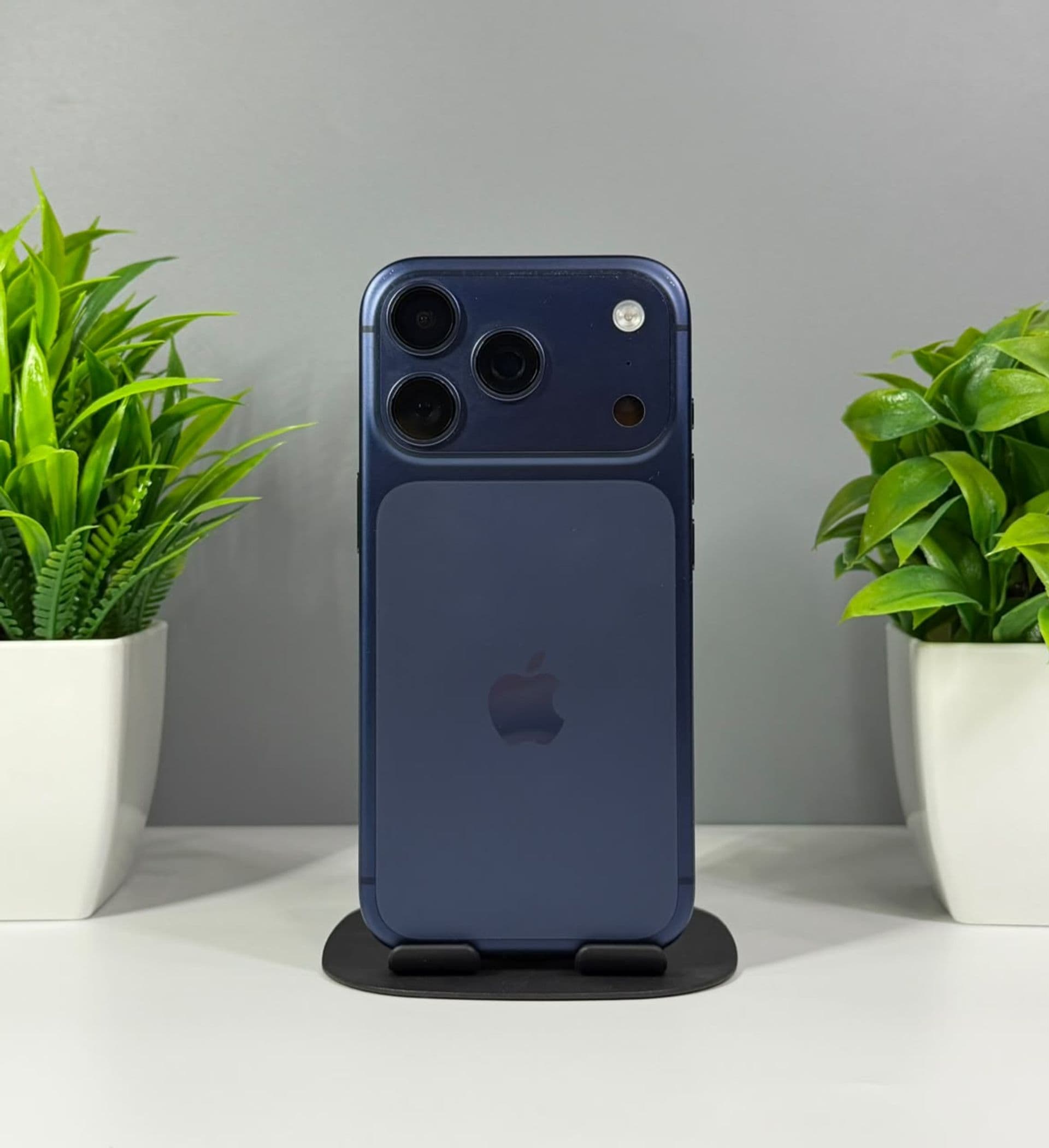 iPhone 17 Pro, 256 ГБ, Синий