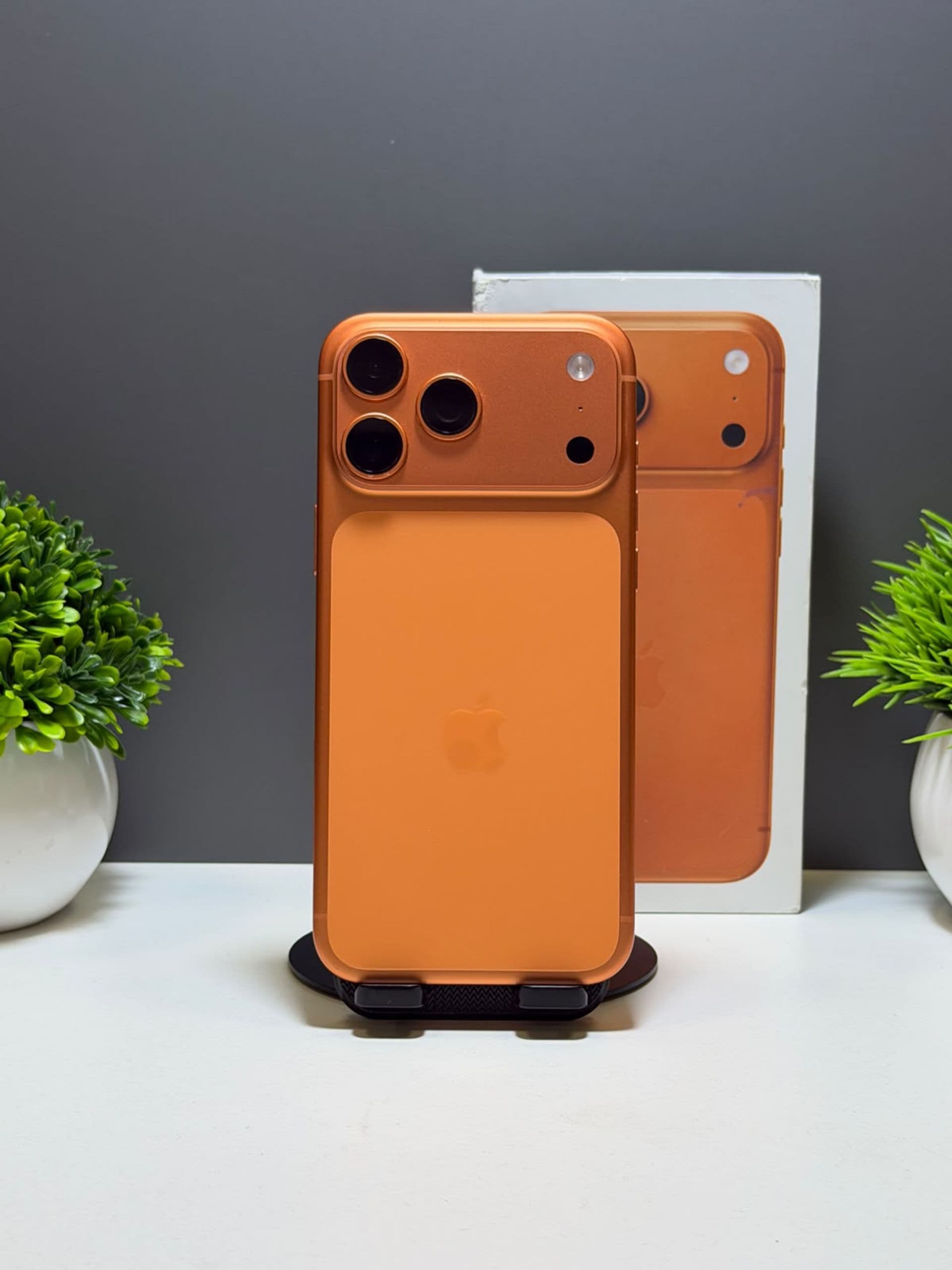iPhone 17 Pro Max, 256 ГБ, Оранжевый