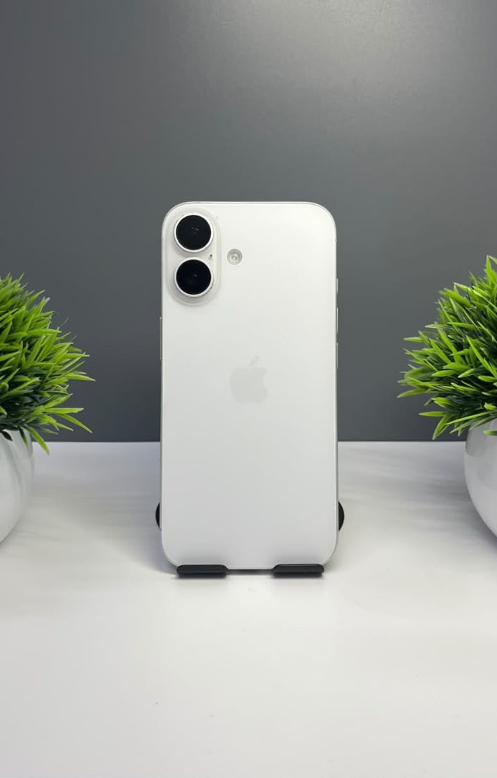 iPhone 16, 128 ГБ, Ақ