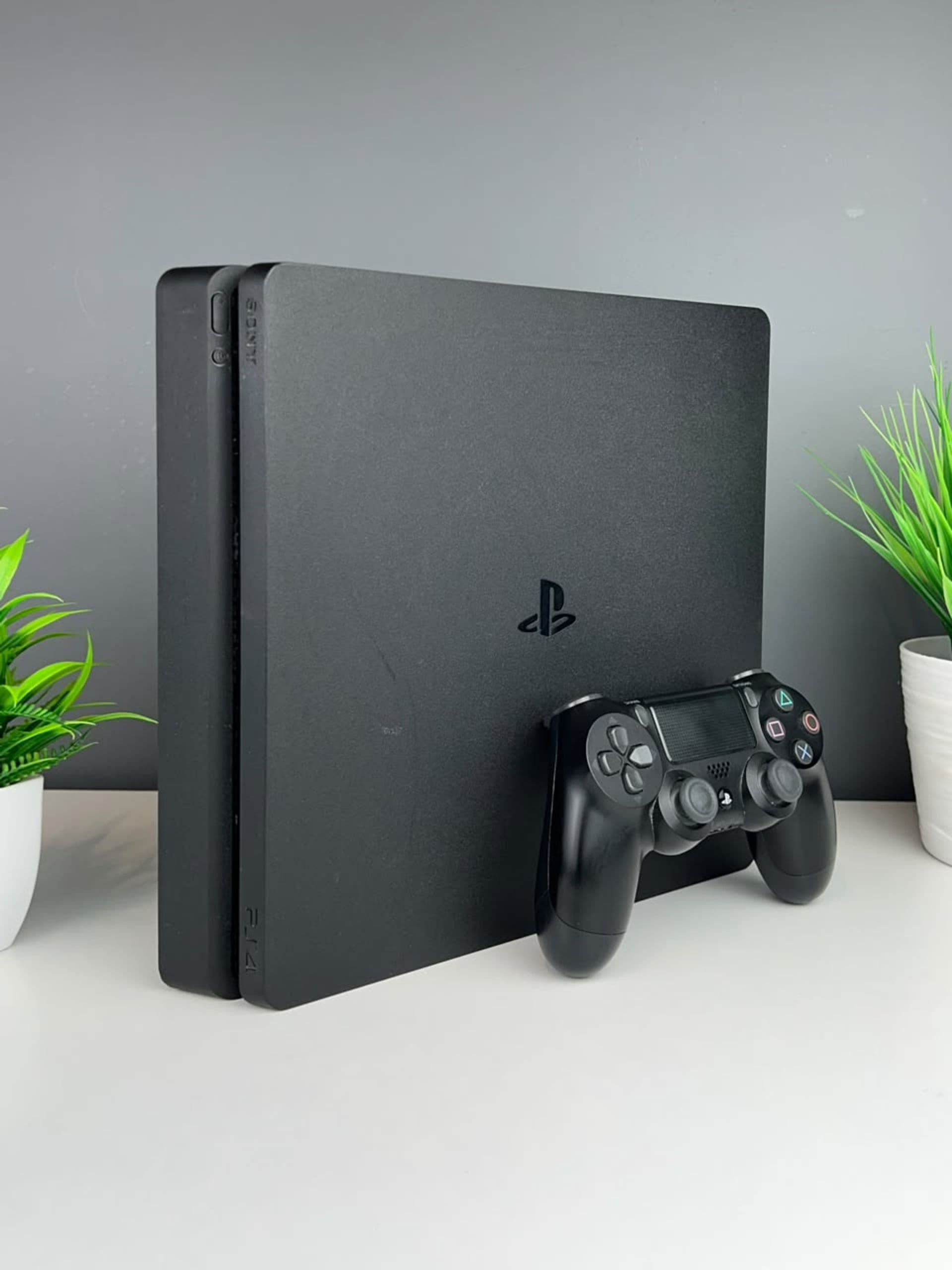 PlayStation 4 Slim
