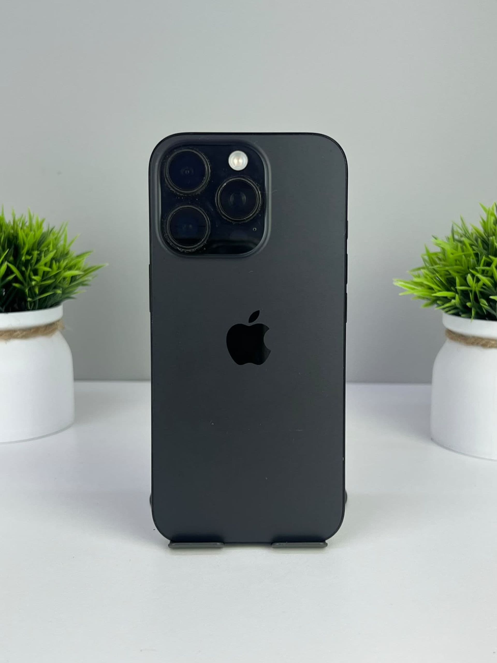 iPhone 16 Pro, 256 ГБ, Черный